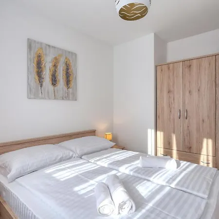 Perla With Free Parking Apartment *