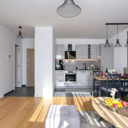 Perla With Free Parking *