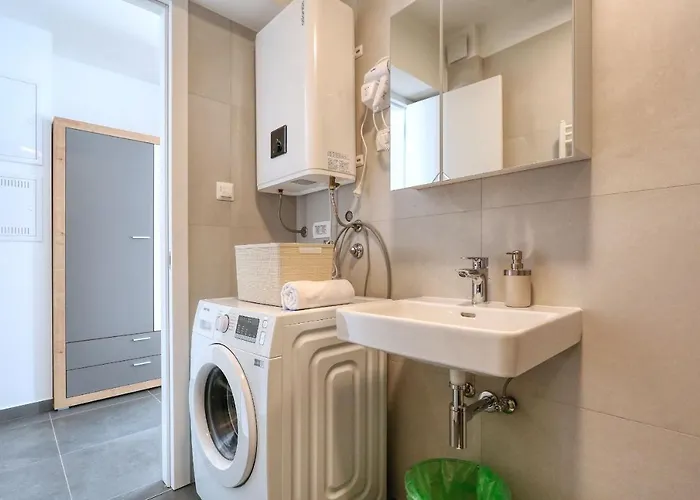 Perla With Free Parking * زادار