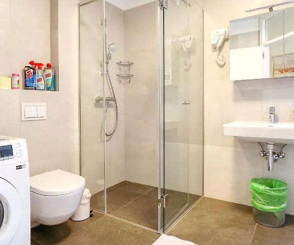 Perla With Free Parking Apartamento