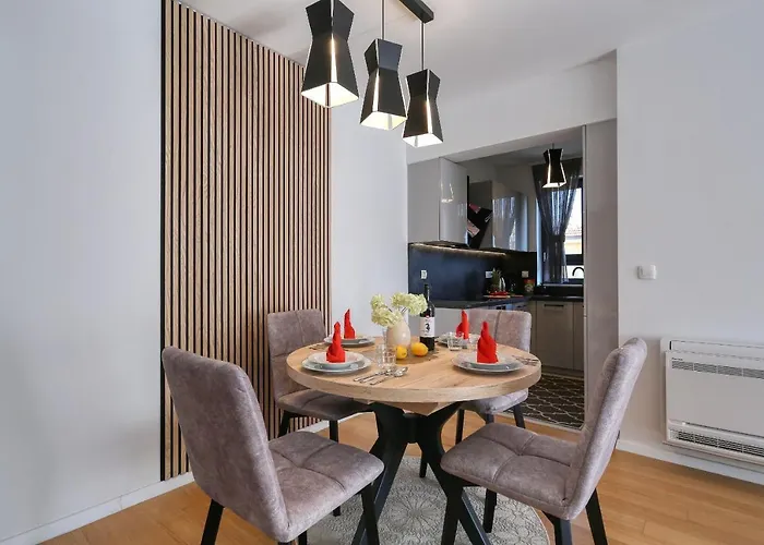 Perla With Free Parking * زادار