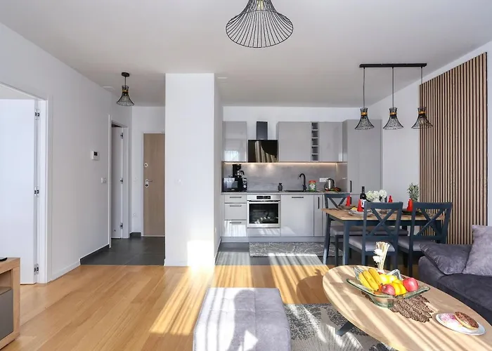 Perla With Free Parking *