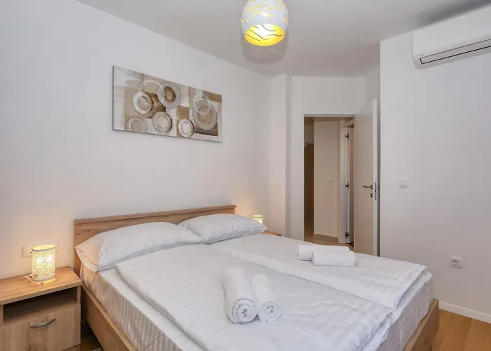 Perla With Free Parking Zadar