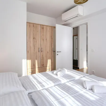 Perla With Free Parking * Zara