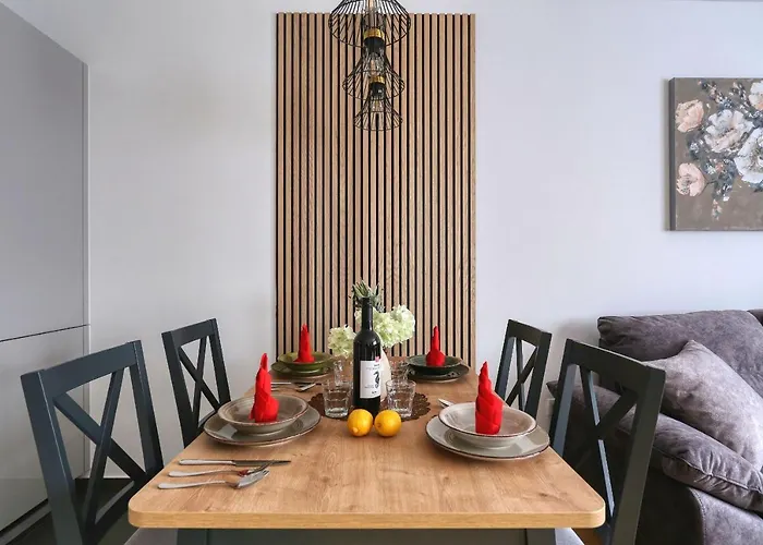 Perla With Free Parking