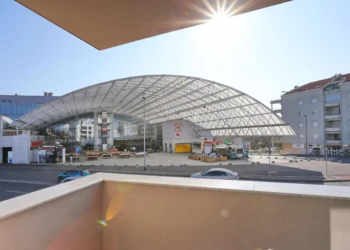 アパート Perla With Free Parking *